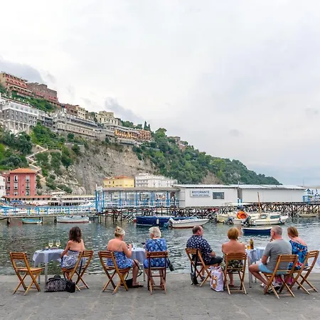 Pensionat Caruso Sea View 2*