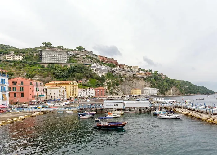 Caruso Sea View 4*